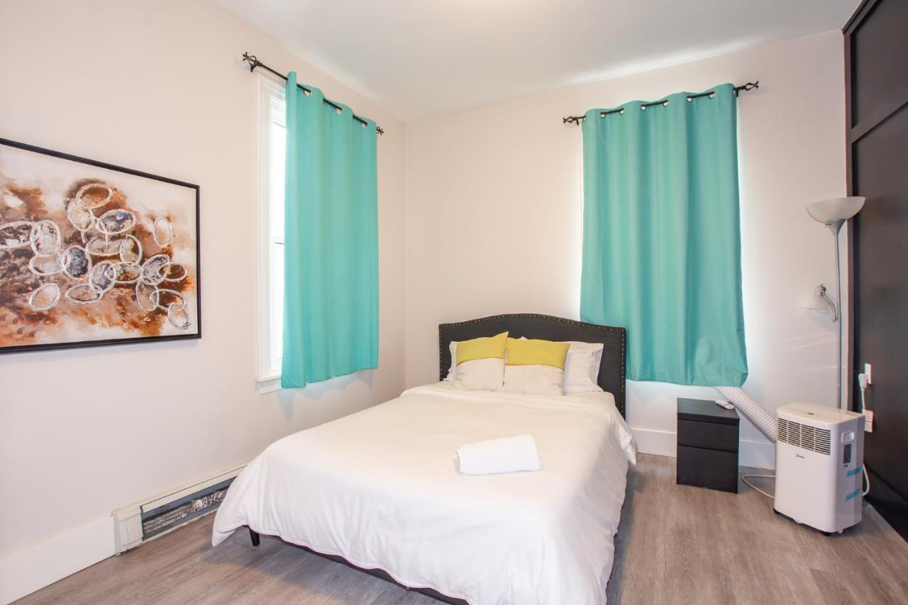 Charming Niagara Region Apt. Newly Renovated! Apartamento Sainte-Catherine Exterior foto